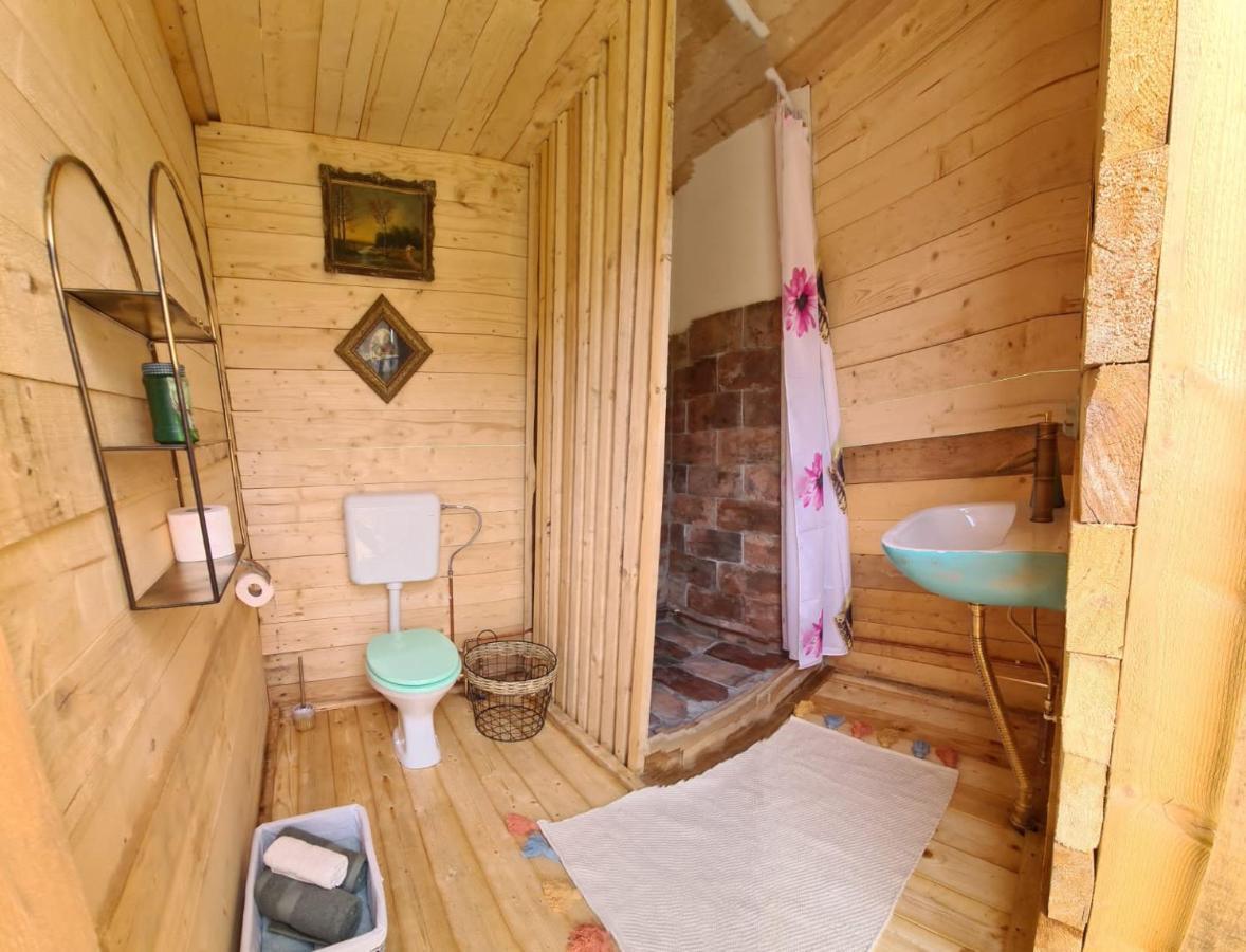 The Hunters Glamping 호텔 Ciudanovita 외부 사진