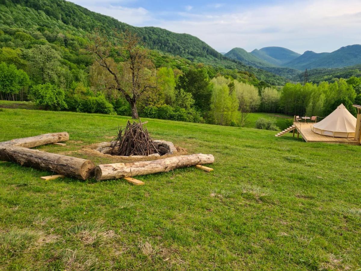 The Hunters Glamping 호텔 Ciudanovita 외부 사진